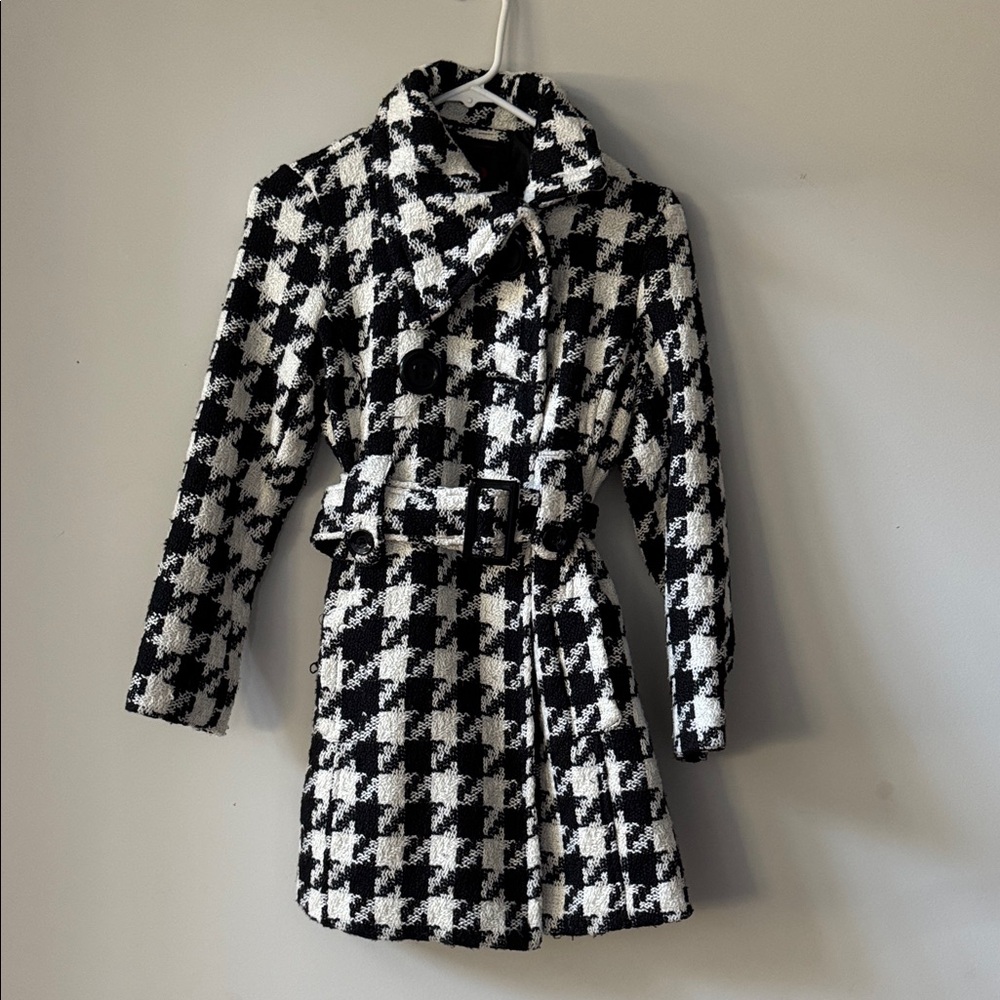 Yoki Black and White Houndstooth Jacket